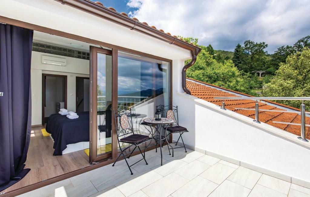 Villa Nino Ловран Екстериор снимка