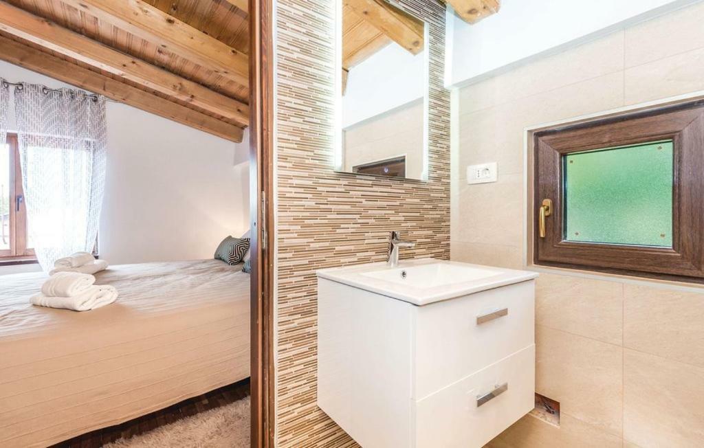 Villa Nino Ловран Екстериор снимка