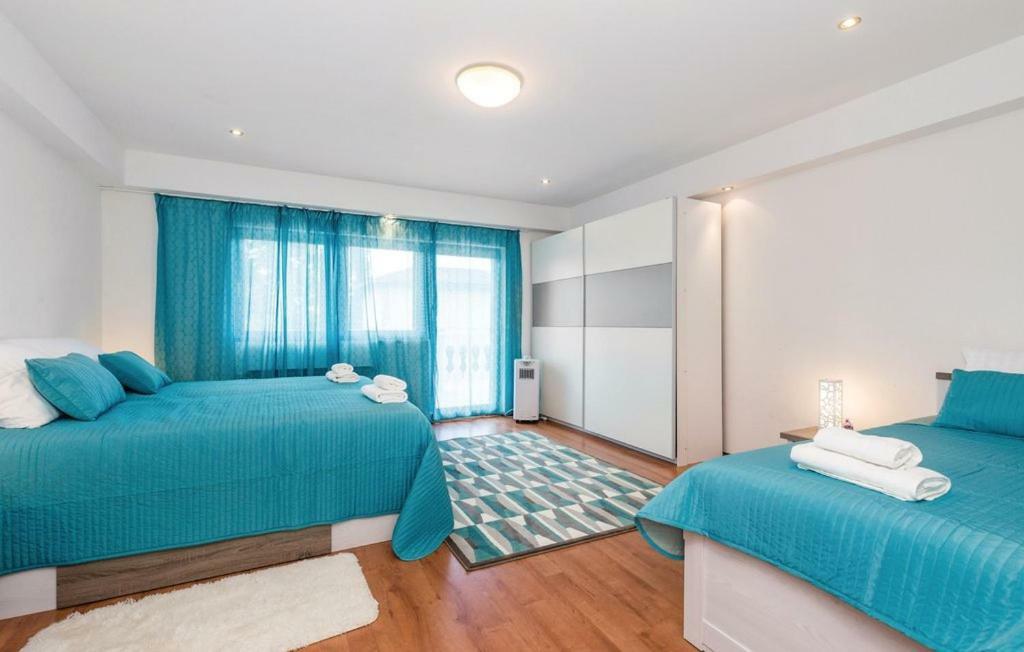 Villa Nino Ловран Екстериор снимка