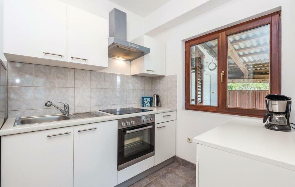 Villa Nino Ловран Екстериор снимка