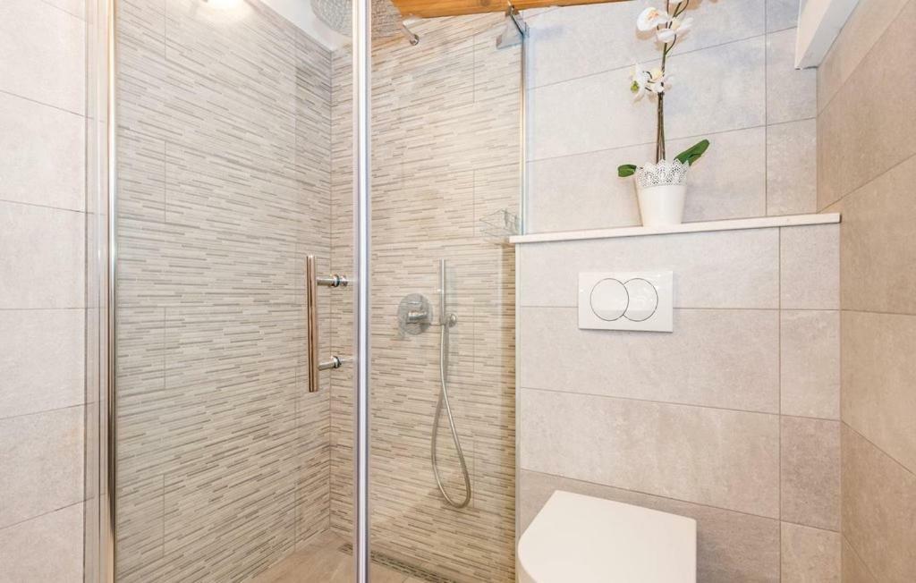 Villa Nino Ловран Екстериор снимка