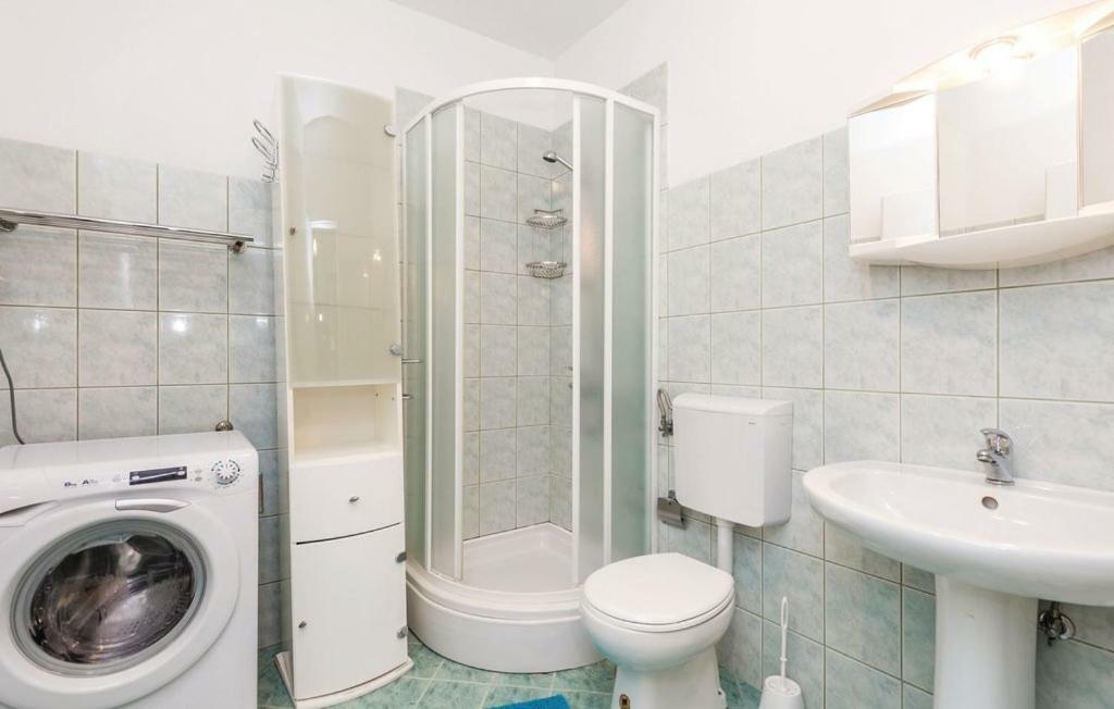 Villa Nino Ловран Екстериор снимка