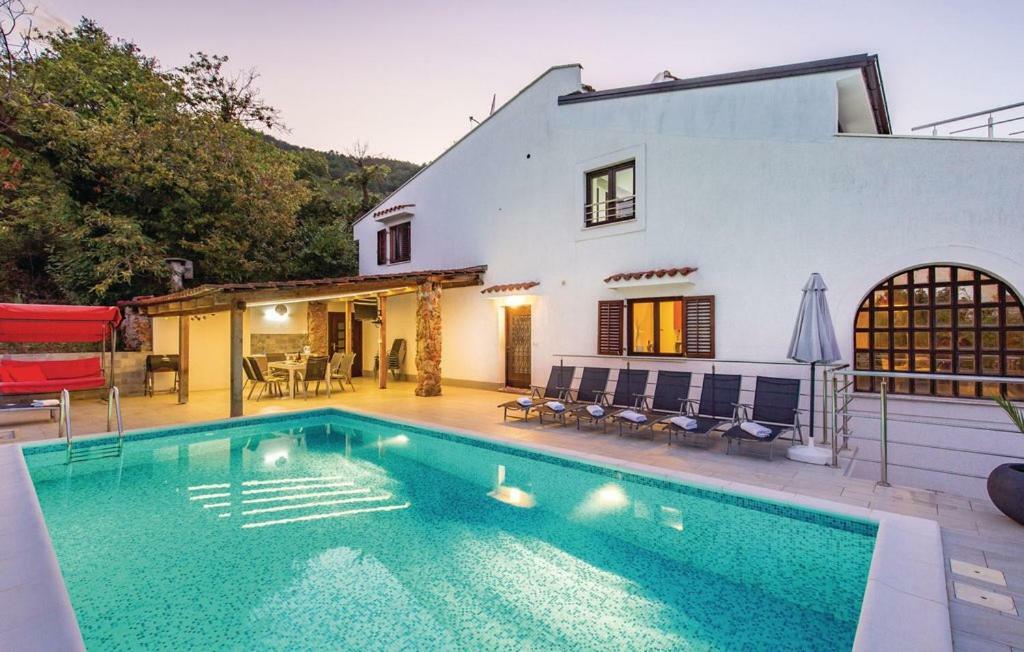 Villa Nino Ловран Екстериор снимка